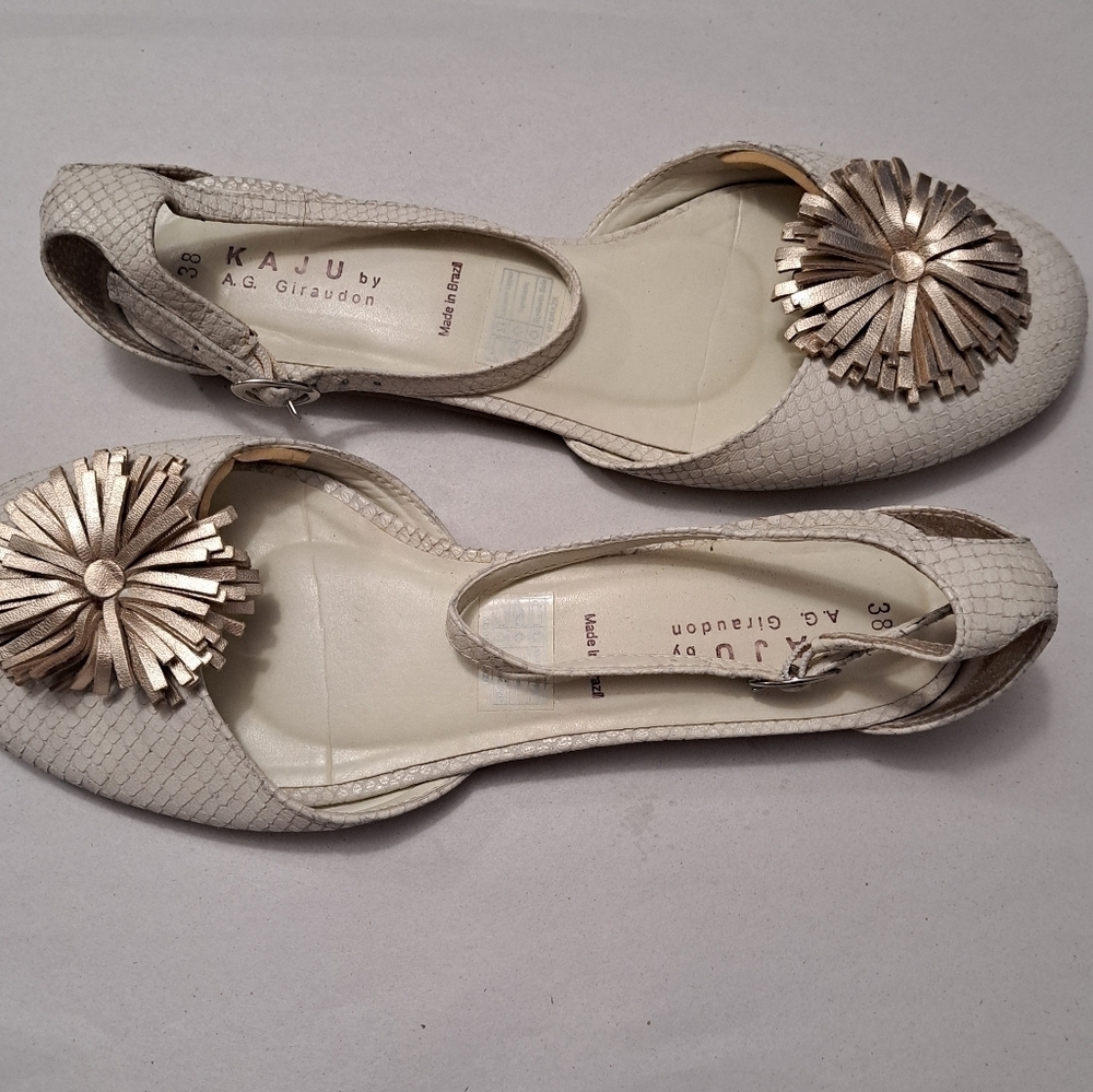 A.G. Giraudon Kaju Leather Flat With Fringe Pom - Picture 9 of 12